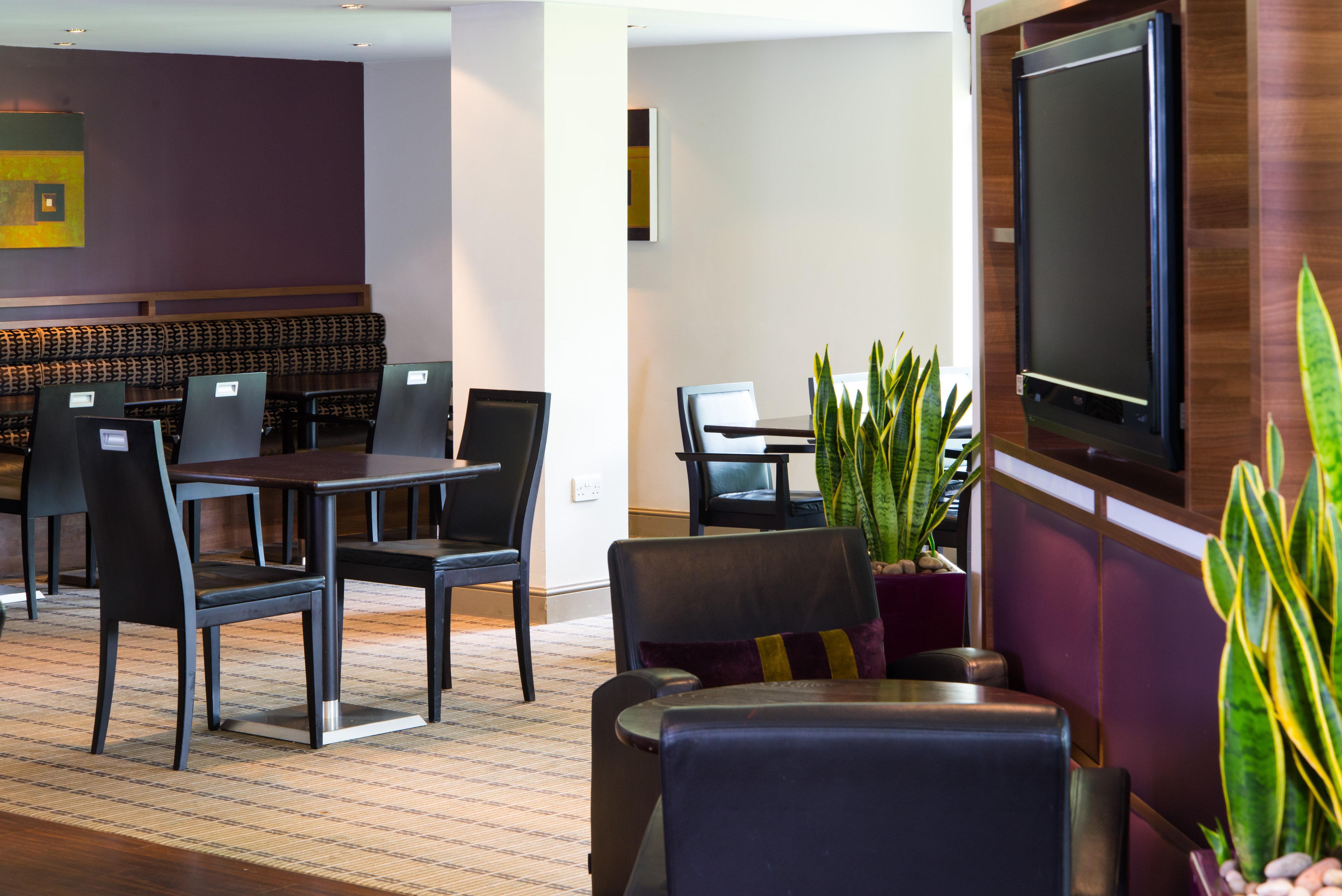 Holiday Inn Express Stirling By Ihg Bagian luar foto