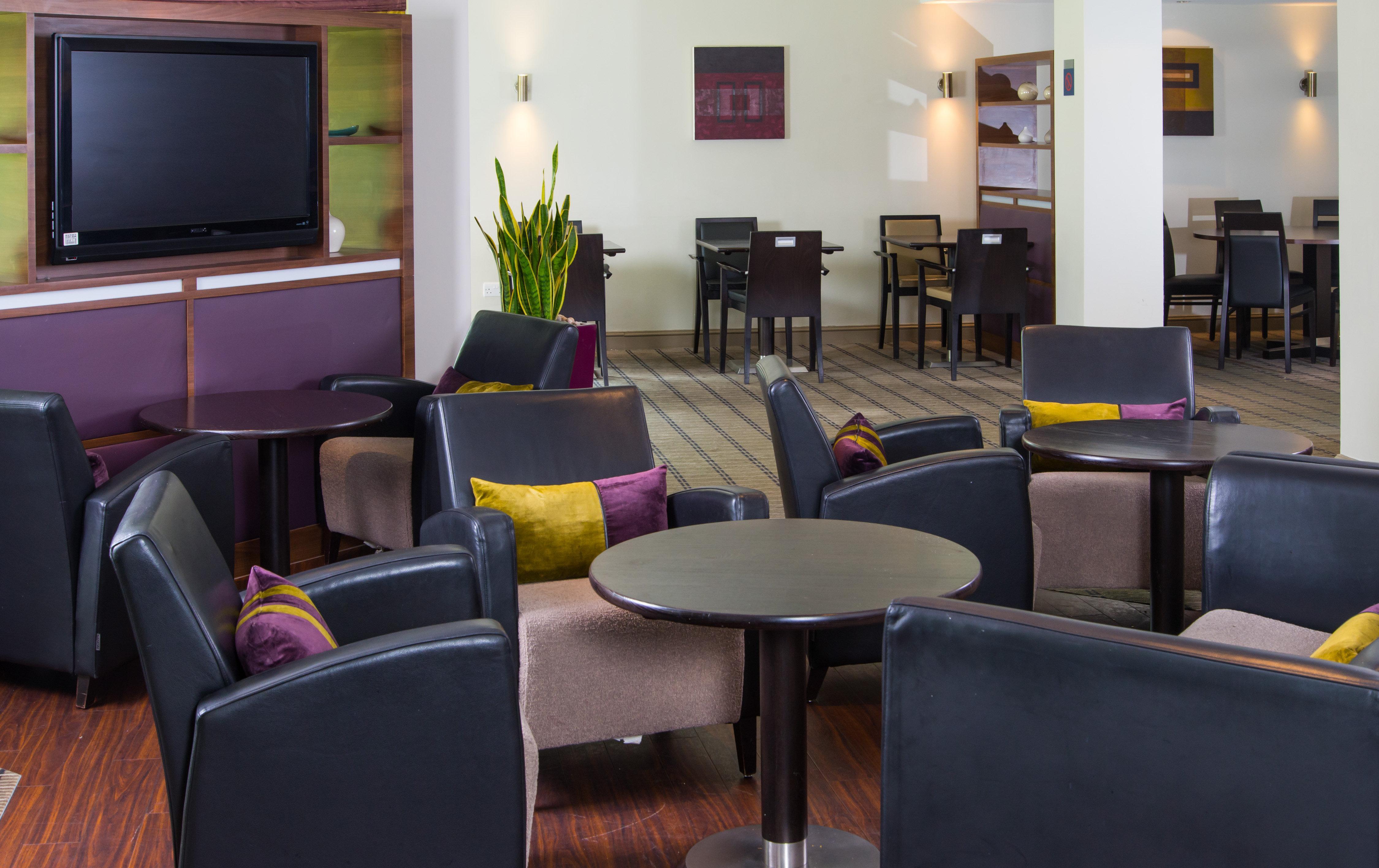 Holiday Inn Express Stirling By Ihg Bagian luar foto