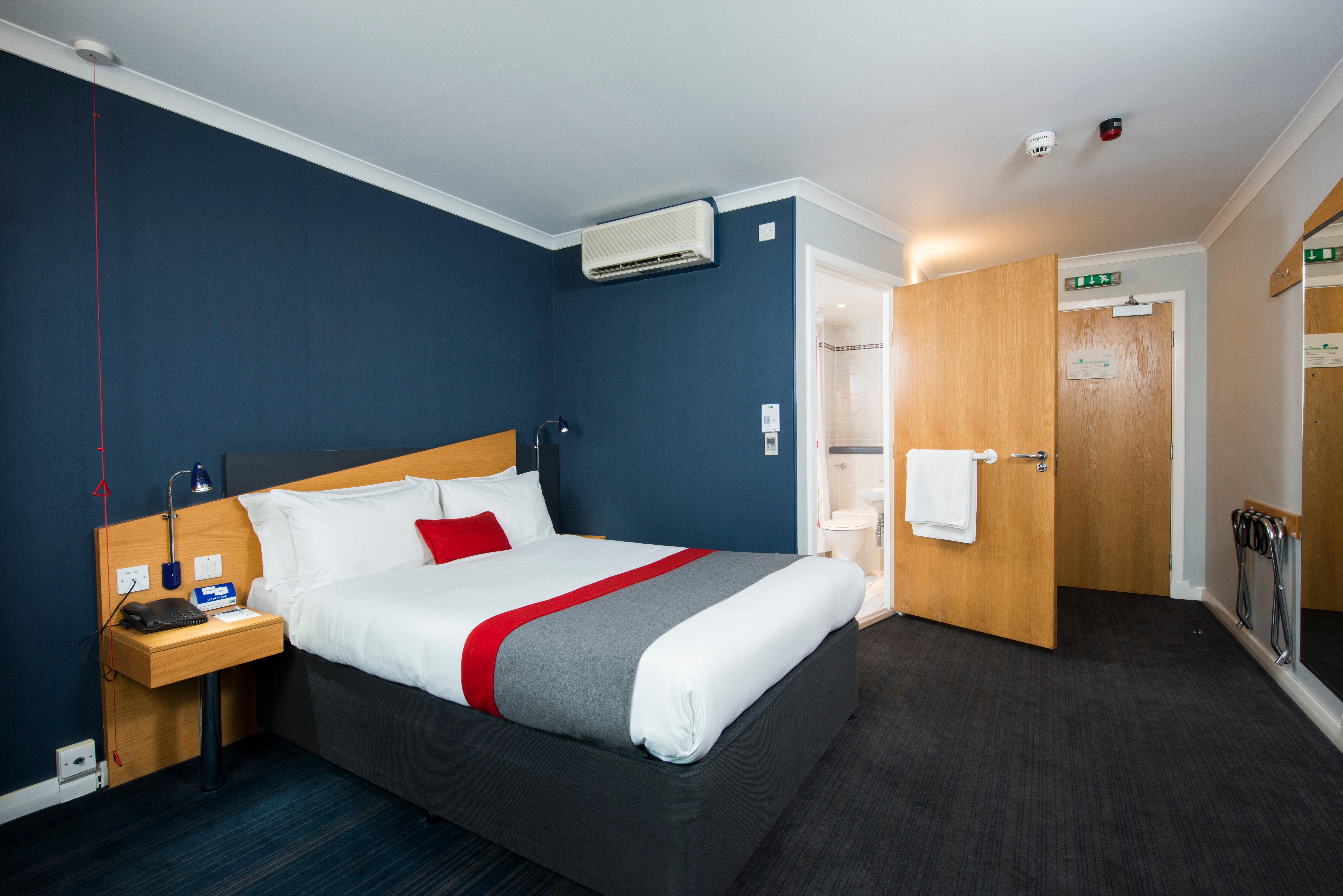 Holiday Inn Express Stirling, An Ihg Hotel Bagian luar foto