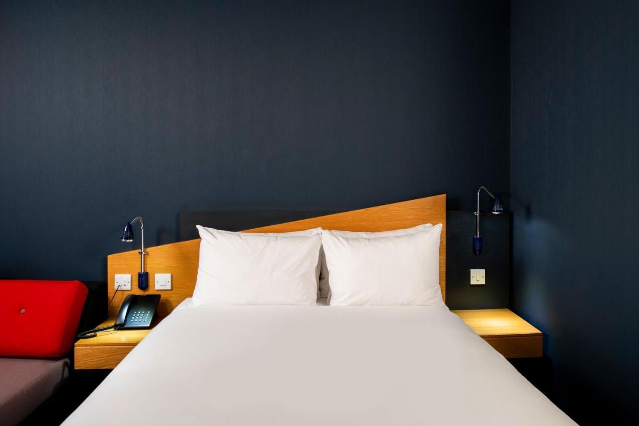 Holiday Inn Express Stirling By Ihg Bagian luar foto
