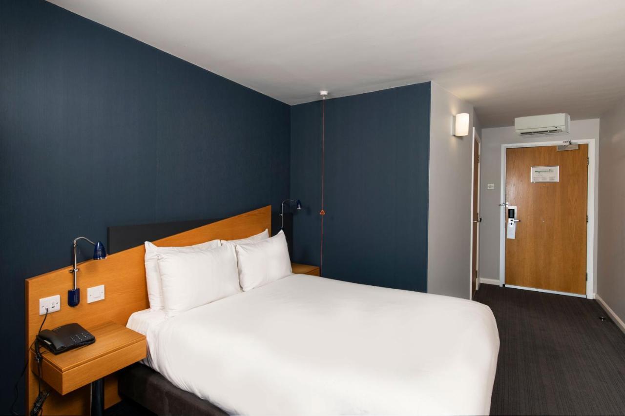 Holiday Inn Express Stirling, An Ihg Hotel Bagian luar foto