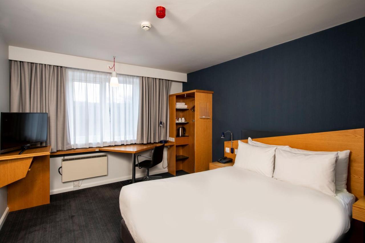 Holiday Inn Express Stirling, An Ihg Hotel Bagian luar foto