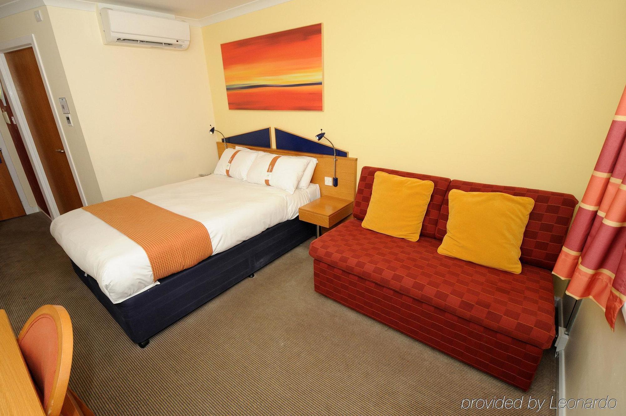 Holiday Inn Express Stirling, An Ihg Hotel Bagian luar foto