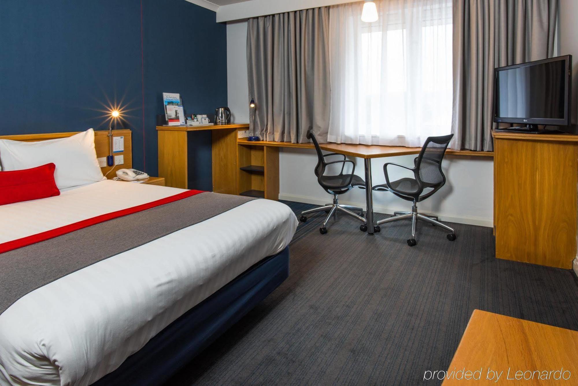 Holiday Inn Express Stirling, An Ihg Hotel Bagian luar foto